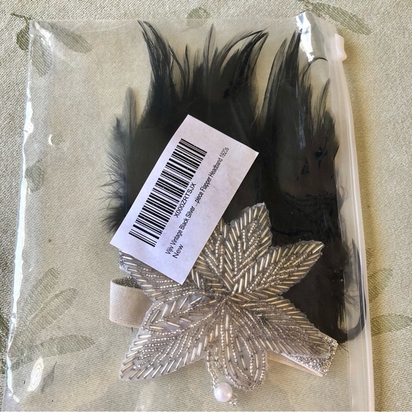 1920s Gatsby Inspired Sequined Dress and Headband - Picture 5 of 13